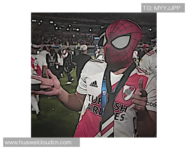 足球明星拉面头像女神形象呈现与时尚潮流融合之美